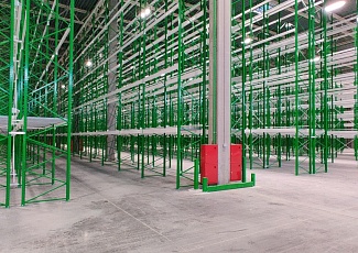 Фронтальные стеллажи для склада 140000 кв.м. 